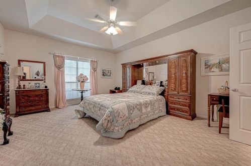 6009 Longmire Trl, Conroe TX  77304-4866 exterior