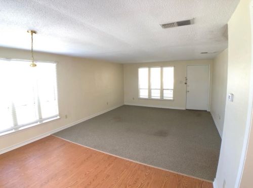 4937 Gordon Ave, Fort Worth TX  76115-3813 exterior