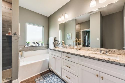 9213 Coral Ln, Fort Worth TX  76140-5653 exterior