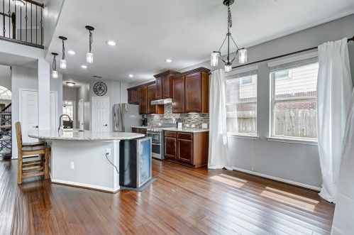 9306 Wheatfield Ln, Richmond TX 77469-5358 exterior