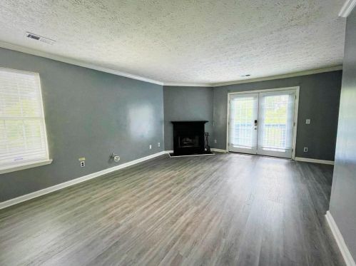 3524 Ashley Station Dr, Marietta GA  30008-6080 exterior