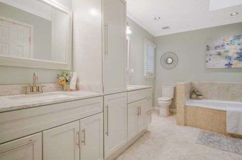 720 Mabry Rd, Atlanta GA  30328-2659 exterior