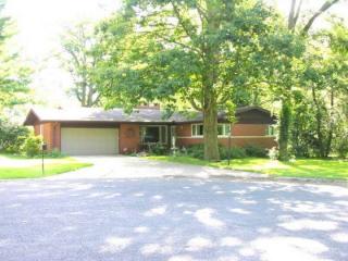 5602 Woodland Ct, Peoria, IL 61614-4313