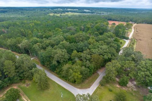 947 Davis Rd, Jefferson GA  30549-5651 exterior