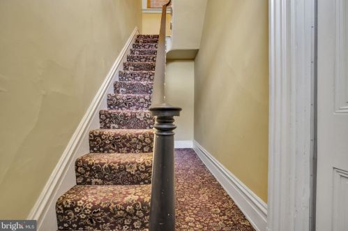 158 Hanover St, Carlisle PA  17013-3440 exterior