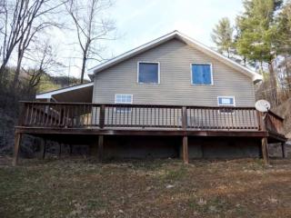 268 Carl Smith Rd, Hampton, TN 37658-3503