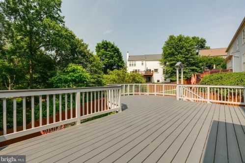 3483 Madelyn Ct, Woodbridge VA  22192-6472 exterior