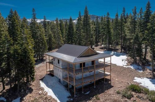 15930 Martis Peak Rd, Truckee, CA 96161-2406