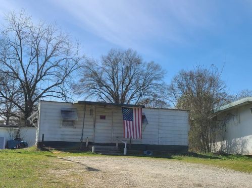 1821 New, Conyers GA  30012-3740 exterior