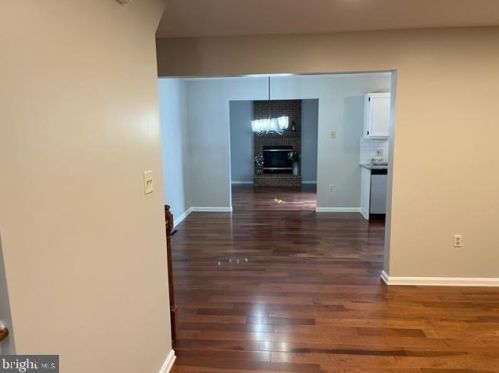 833 Marjory Ter, Lancaster PA  17603-5866 exterior