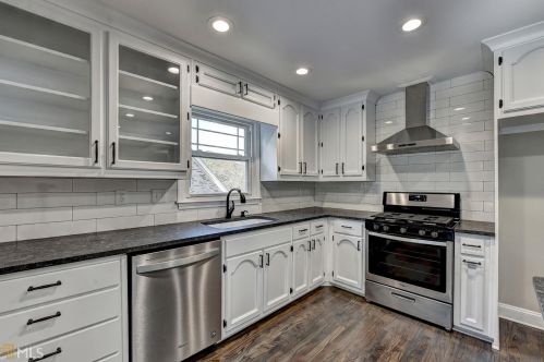 2650 Willow Green Dr, Duluth, GA 30096-3617