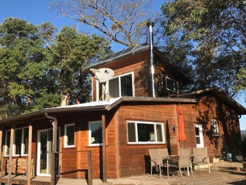 1056 Perry Meadow Rd, Redway, CA 95560