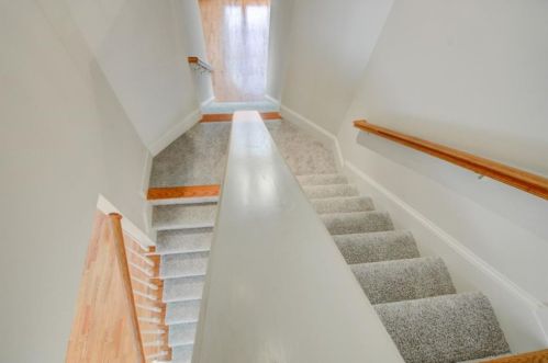 305 Hunting View Ct, Atlanta GA  30328-2779 exterior