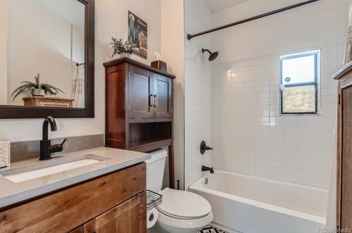 1140 Logan St, Denver CO  80210-3126 exterior