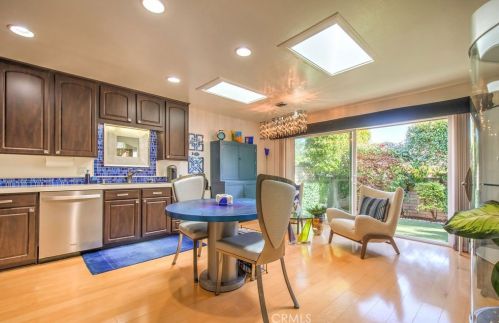 12 Gumwood, Irvine CA  92612-2352 exterior