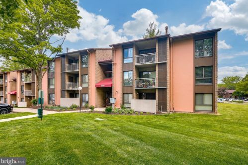6091 Majors Ln, Columbia, MD 21045-4166