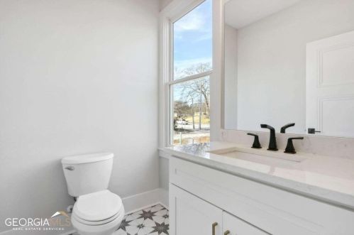 110 Hogue St, Atlanta GA  30312-1641 exterior