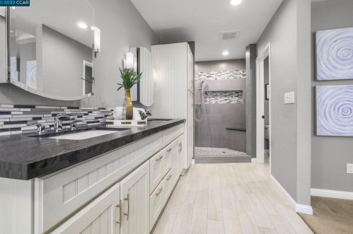 1002 Pinehurst Ct, Concord CA  94521-4532 exterior