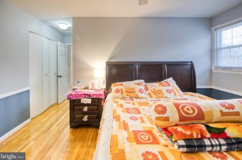 1008 Robroy Dr, Silver Spring MD exterior