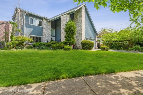 548 Waikiki Dr, Des Plaines, IL 60016-1167