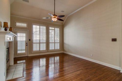 8013 Springmoss Dr, Plano TX  75025-3943 exterior