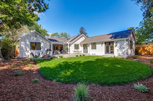 929 Russell Ave, Los Altos CA  94024-5061 exterior