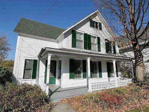 27 Lancaster Rd, Carroll, NH 03598-3050