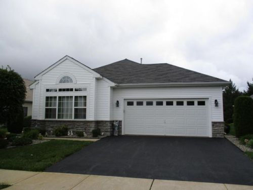 111 Belvedere Dr, Lakehurst, NJ 08759-6286