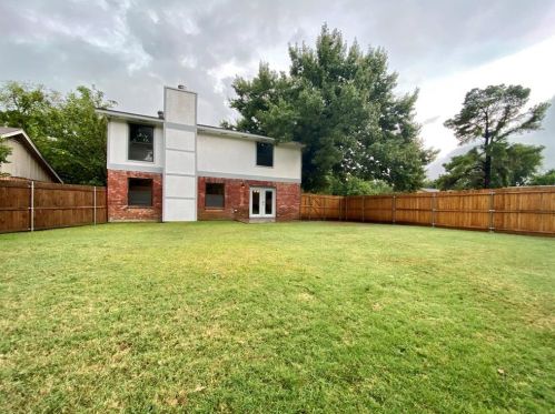 1226 Bois D Arc Ct, Lewisville, TX 75028-1106