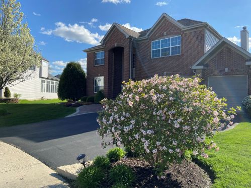 1361 Brentwood Trl, Lemont, IL 60490-4949