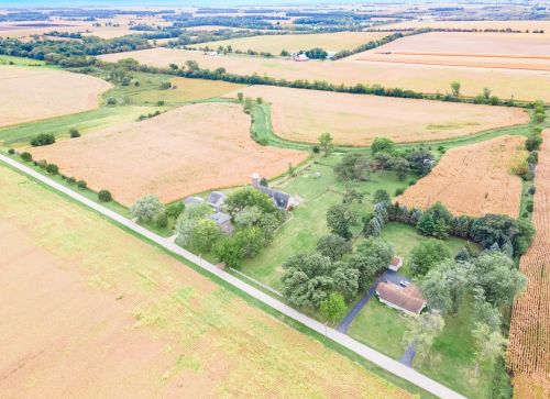 15346 Quigley Rd, Sycamore IL  60178-8362 exterior