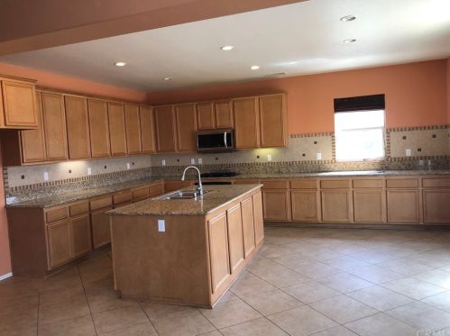 38335 High Ridge Dr, Beaumont, CA 92223-8072