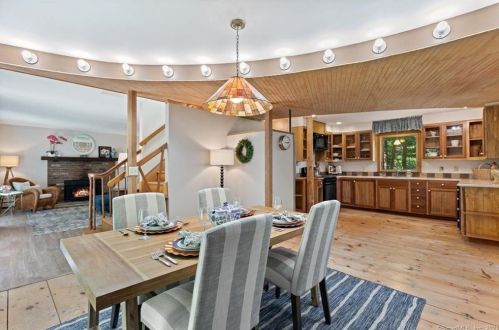 41 Ferry Rd, Lyme, CT 06371-2346
