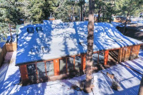 251 Gunnison Ave, Woodland Park CO 80863-1362 exterior
