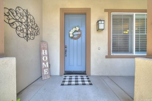 10815 Portofino Ln, Riverside CA  92503-5213 exterior