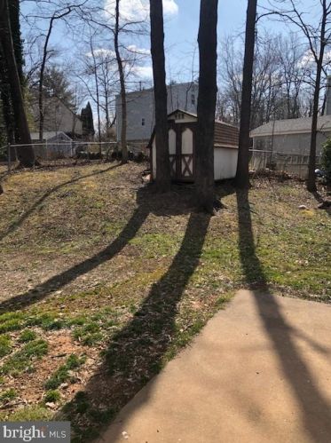 5319 Satterfield Dr, Woodbridge, VA 22193-3407