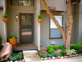 1305 Bear Mountain Dr, Boulder CO  80305-6236 exterior