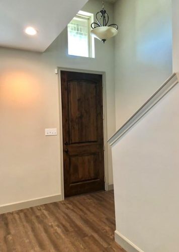 1328 California Pkwy, Fort Worth, TX 76115-4202