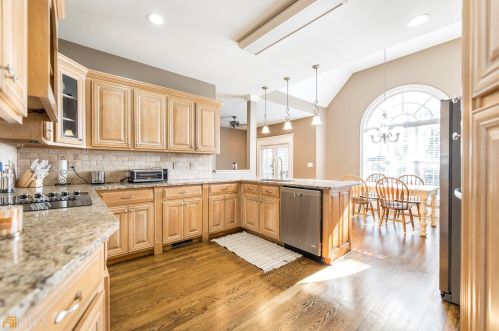 331 Royal Crest Cir, Kathleen GA  31047-2170 exterior