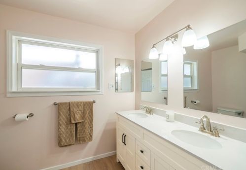 511 Century Dr, Anaheim CA  92805-2235 exterior