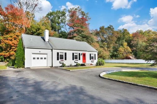 9 Bissell Ln, Norwalk, CT 06850-1532