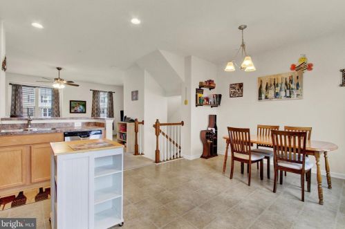 34 Ctr St, Hanover PA 17331-2828 exterior