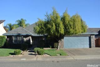 3001 Rosewood Dr, Lodi, CA 95242-2025