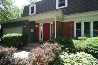 1517 Swallow St, Naperville IL  60565-1319 exterior