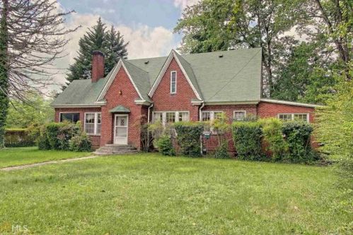 33 Maple St, Clayton, GA 30525-4487