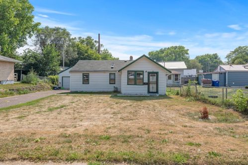 885 Algonquin Ave, Saint Paul MN  55119-3704 exterior