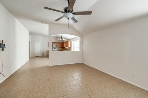 6256 Trinity Creek Dr, Fort Worth TX  76179-7736 exterior