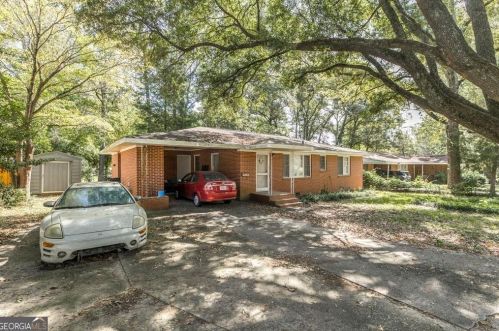 218 Briarcliff Rd, Warner Robins, GA 31088-4042