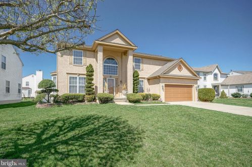 66 Meadowbrook Cir, Erial, NJ 08081-1668