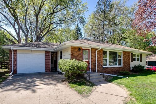 2445 Aglen St, Saint Paul MN  55113-3309 exterior